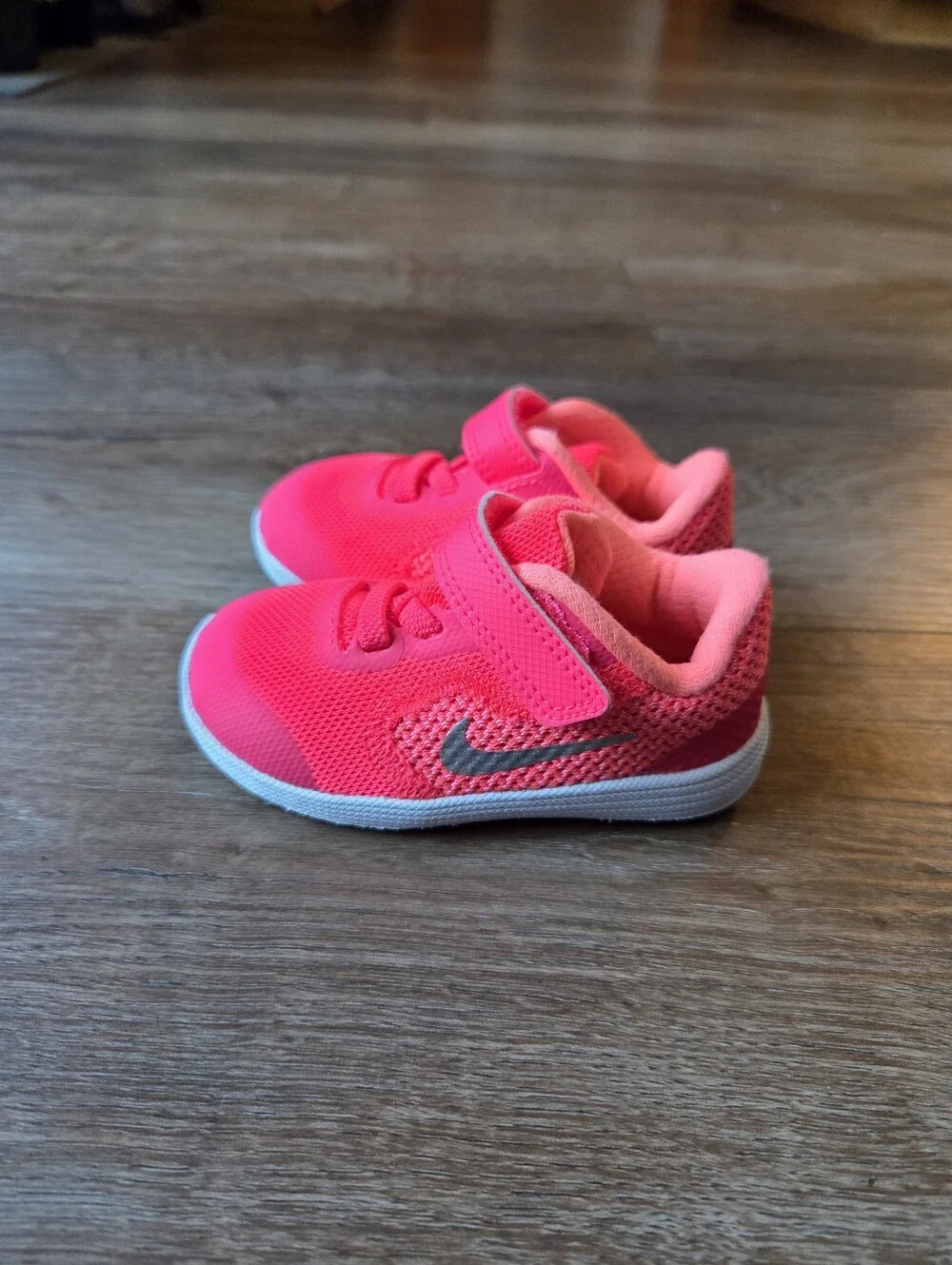 Nike Fuschia Revolution Revolution 3 TDV Kids Toddler Running Shoes size 5C